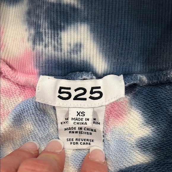 525 Colorful Tie-Dye T-Shirt and Shorts Set size XS - Picture 3 of 10